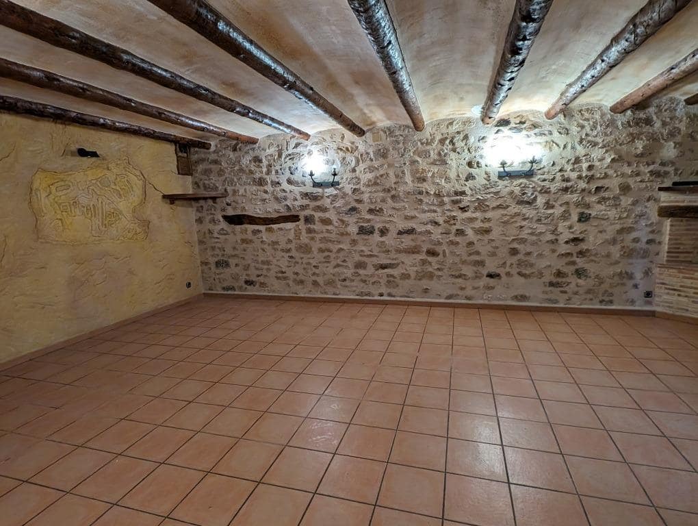 2 soveværelse Guesthouse/B & B til salg i Cretas - € 146.000 (Ref: 9150285)