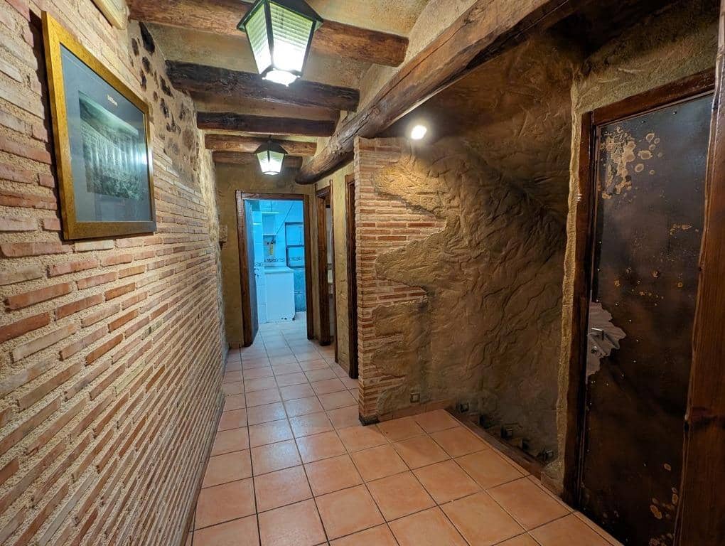 2 soveværelse Guesthouse/B & B til salg i Cretas - € 146.000 (Ref: 9150285)