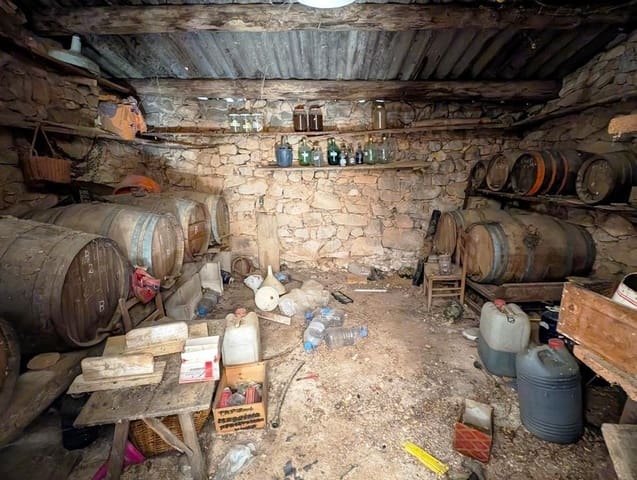 Finca/Landhuis te koop in Valderrobres - € 35.000 (Ref: 9150287)