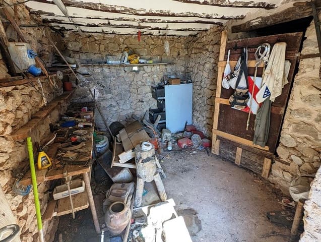 Finca/Landhuis te koop in Valderrobres - € 35.000 (Ref: 9150287)