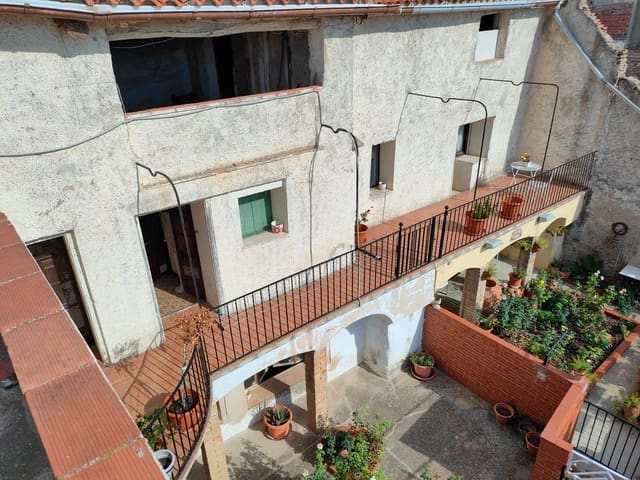 7 bedroom Apartment for sale in Valdealgorfa with garage - € 190,000 (Ref: 9150294)