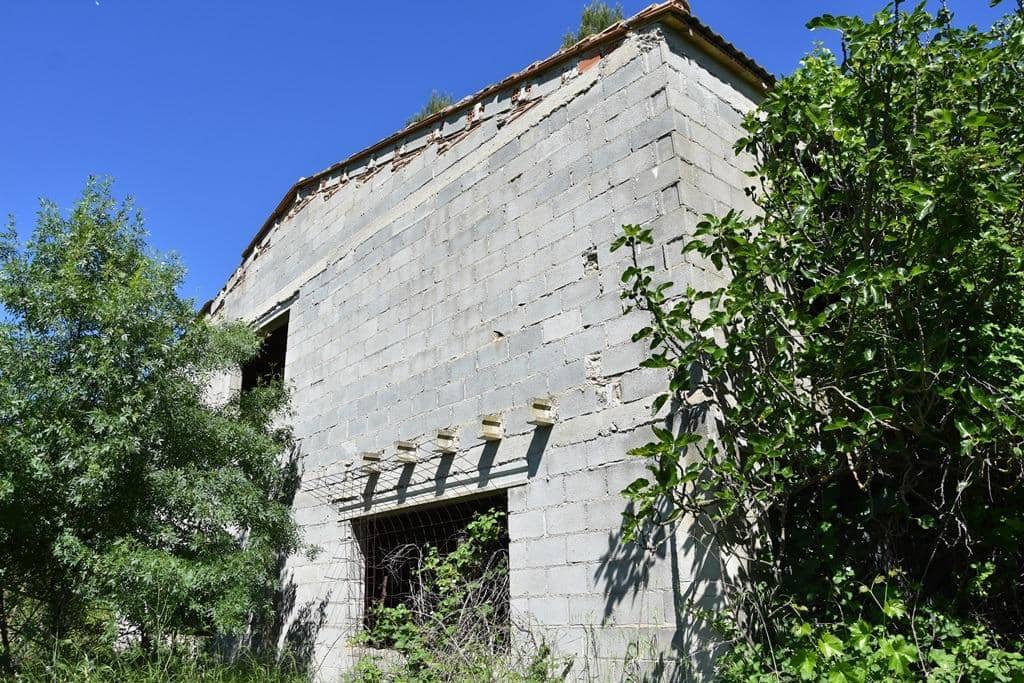 Finca/Landhuis te koop in Torre del Compte - € 75.000 (Ref: 9150305)