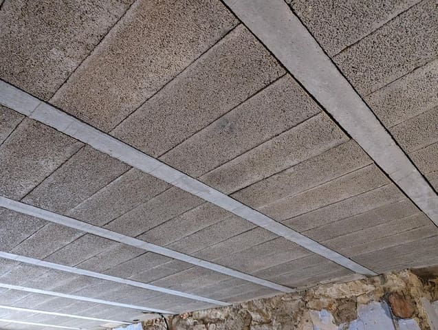 Casa de 3 habitaciones en Calaceite en venta - 130.000 € (Ref: 9150306)