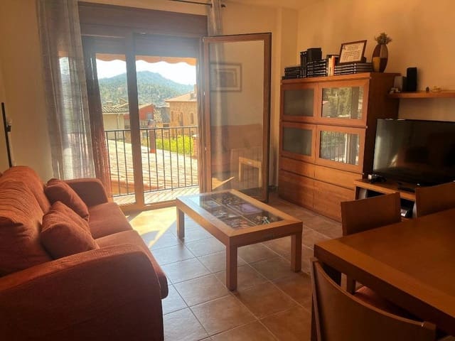 3 bedroom Flat for sale in Beceite with garage - € 135,000 (Ref: 9150312)