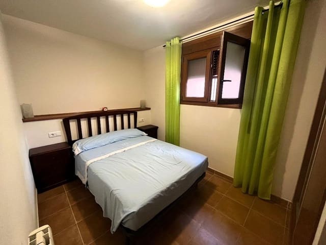 3 bedroom Flat for sale in Beceite with garage - € 135,000 (Ref: 9150312)