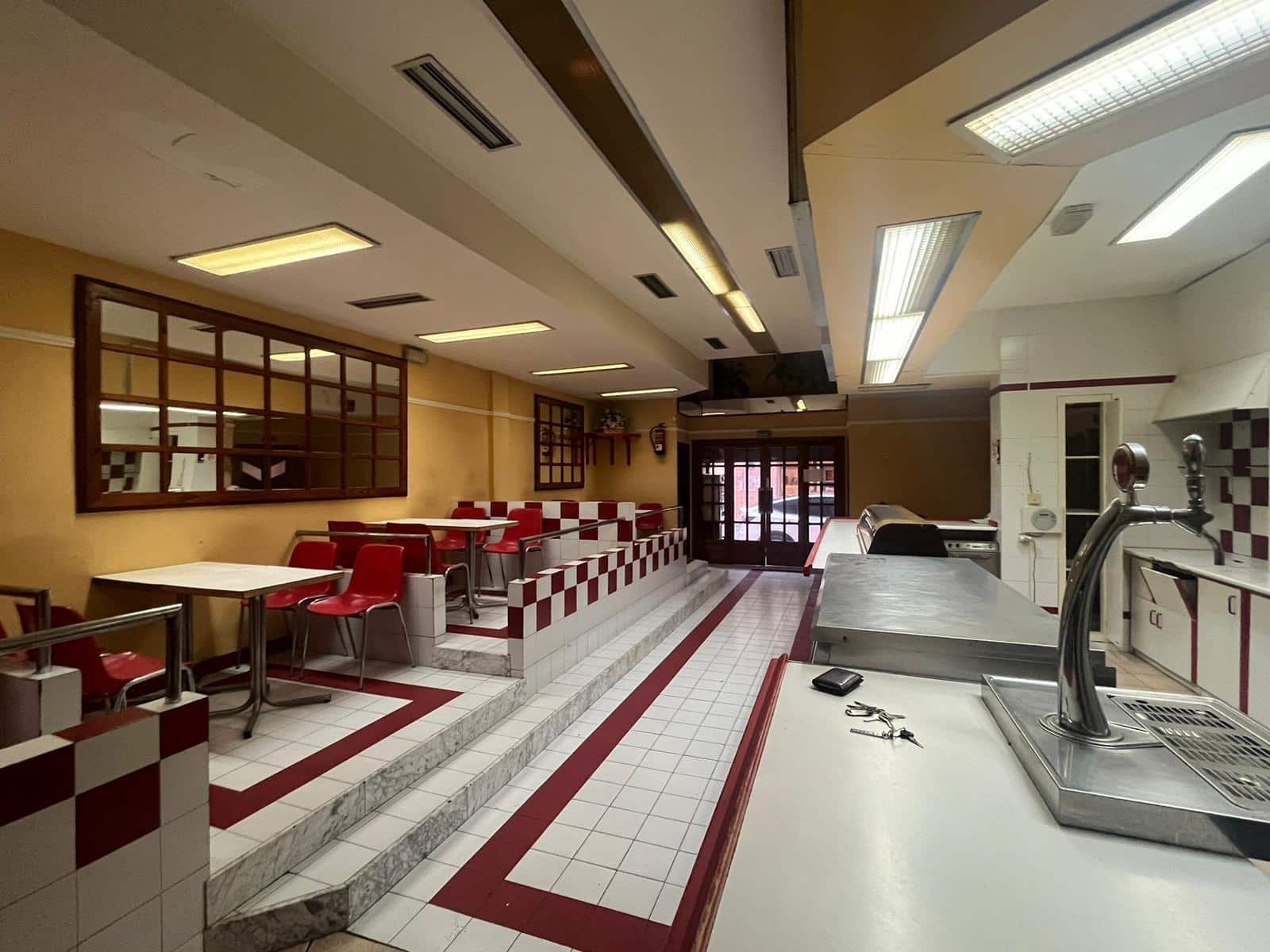 Erhverv til salg i Valderrobres - € 500.000 (Ref: 9150319)