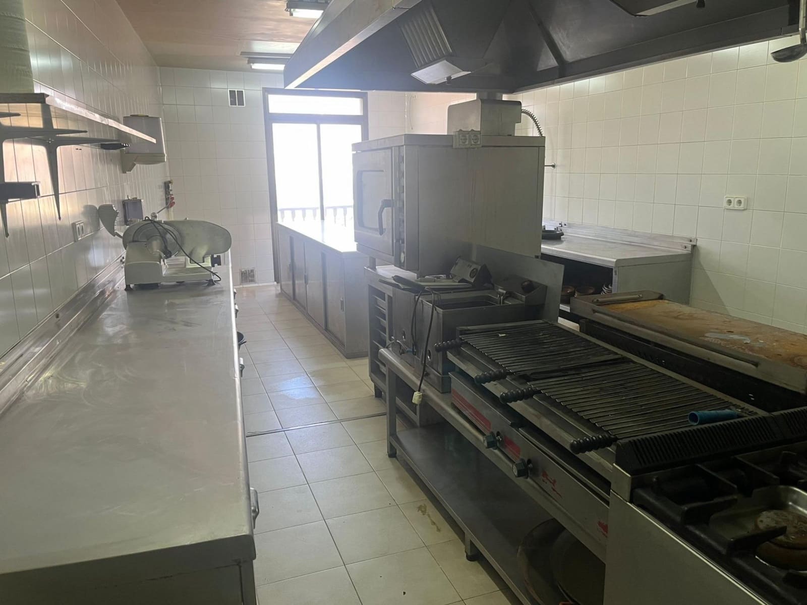 Erhverv til salg i Valderrobres - € 500.000 (Ref: 9150319)