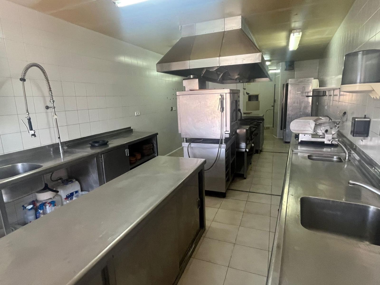 Erhverv til salg i Valderrobres - € 500.000 (Ref: 9150319)