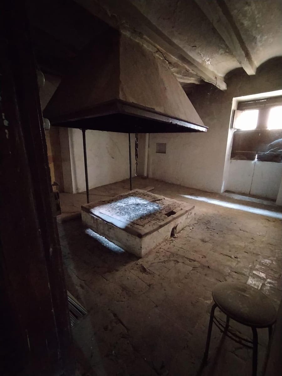 4 soveværelse Byhus til salg i Calaceite med garage - € 95.000 (Ref: 9150322)