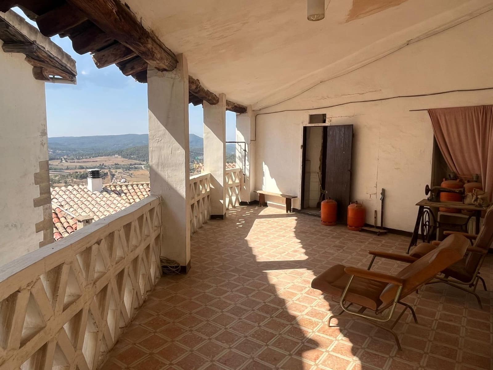 8 slaapkamer Huis te koop in Penarroya de Tastavins met garage - € 180.000 (Ref: 9150324)