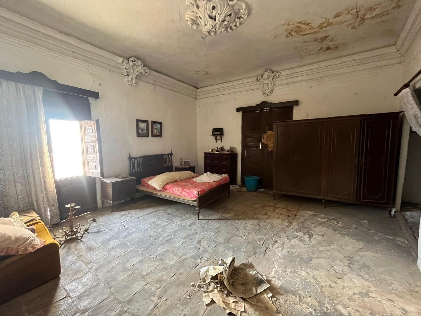 8 slaapkamer Huis te koop in Penarroya de Tastavins met garage - € 180.000 (Ref: 9150324)