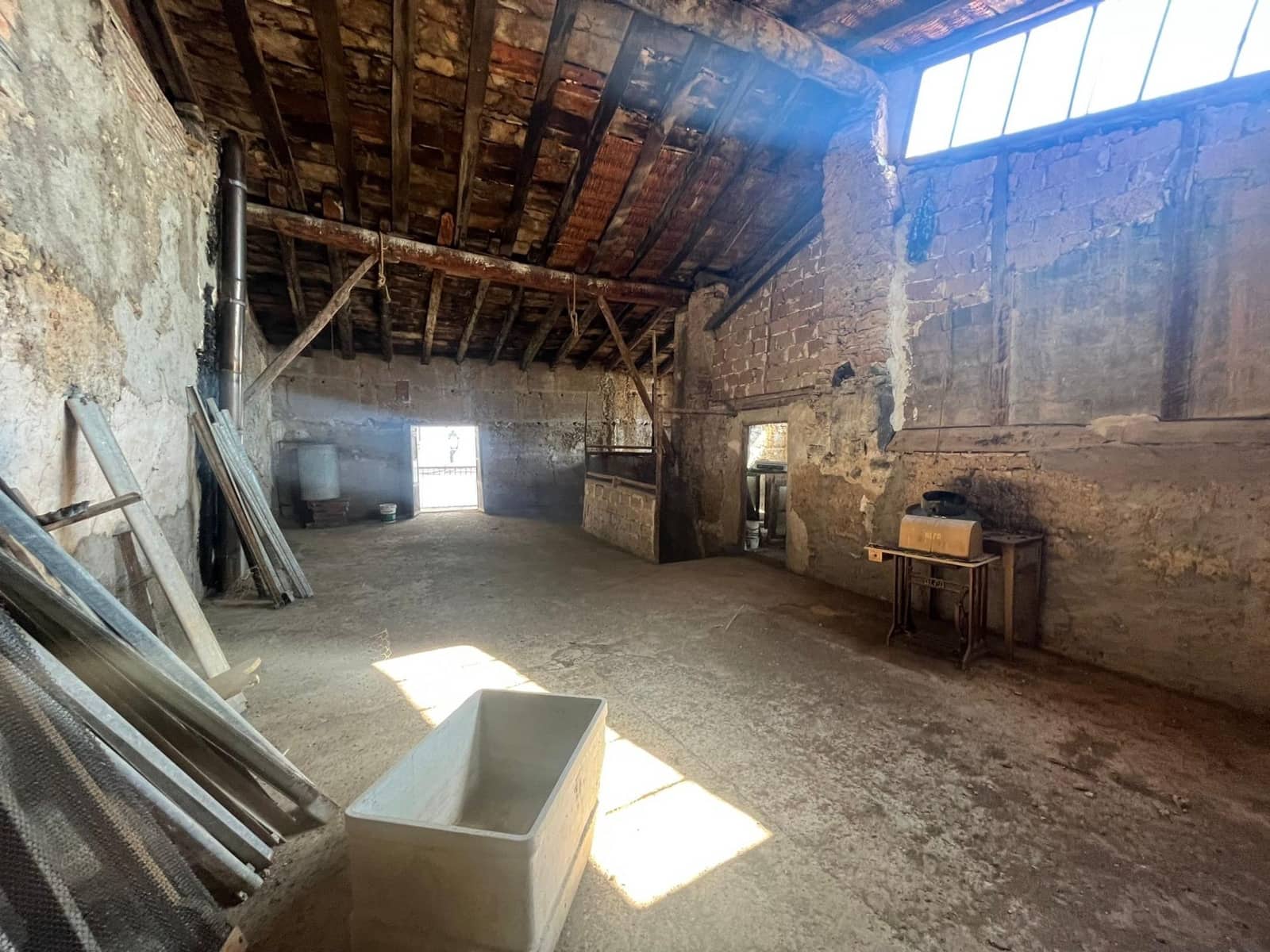 8 slaapkamer Huis te koop in Penarroya de Tastavins met garage - € 180.000 (Ref: 9150324)