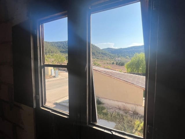 Commercial for sale in La Portellada - € 33,000 (Ref: 9150327)