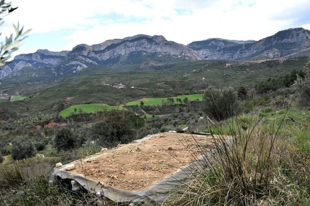 Finca/Country House for sale in Horta de Sant Joan - € 7,700 (Ref: 9150332)