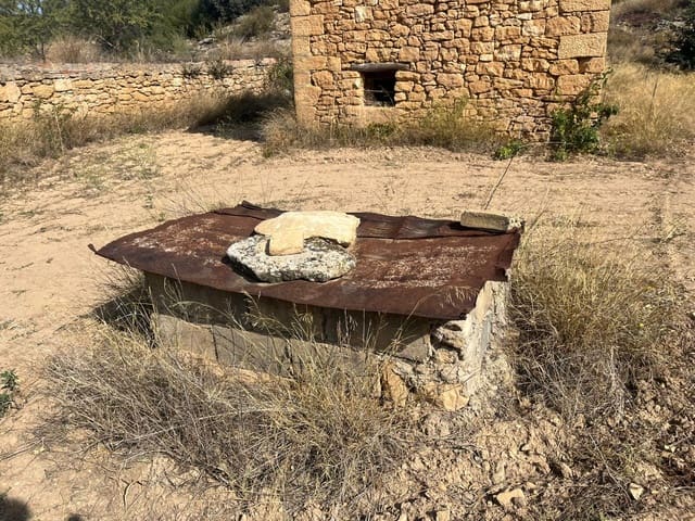 1 slaapkamer Finca/Landhuis te koop in Valjunquera - € 42.000 (Ref: 9150335)