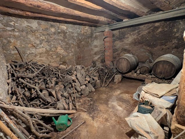 4 makuuhuone Omakotitalo myytävänä paikassa La Fresneda - 80 000 € (Ref: 9150336)