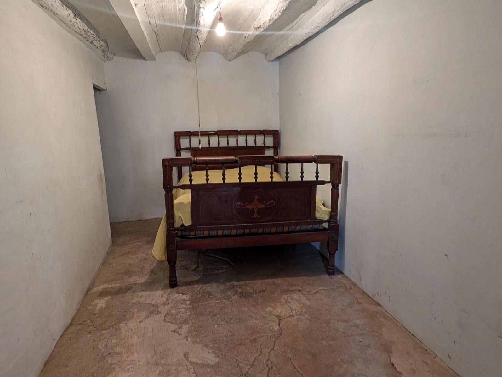 6 soveværelse Byhus til salg i Valderrobres - € 92.000 (Ref: 9150337)