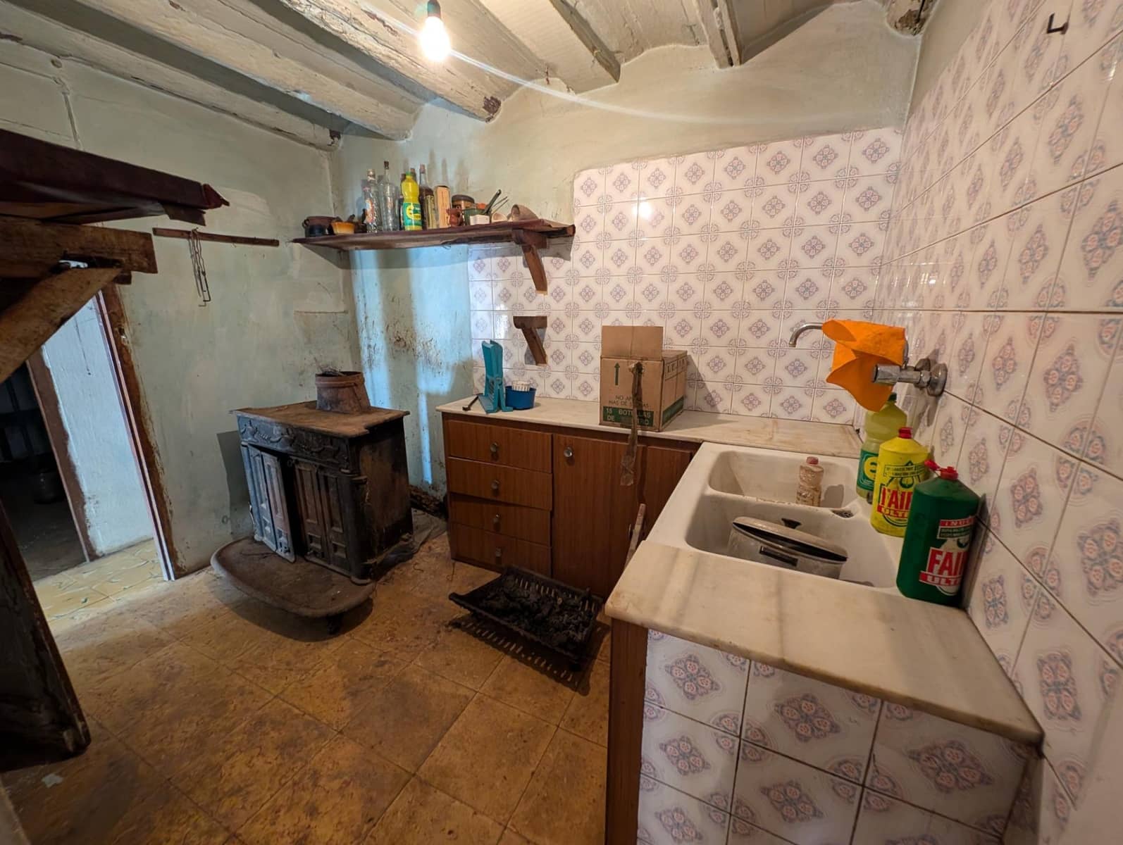 6 soveværelse Byhus til salg i Valderrobres - € 92.000 (Ref: 9150337)