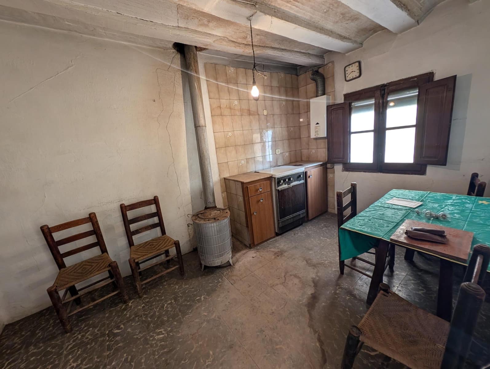 6 soveværelse Byhus til salg i Valderrobres - € 92.000 (Ref: 9150337)