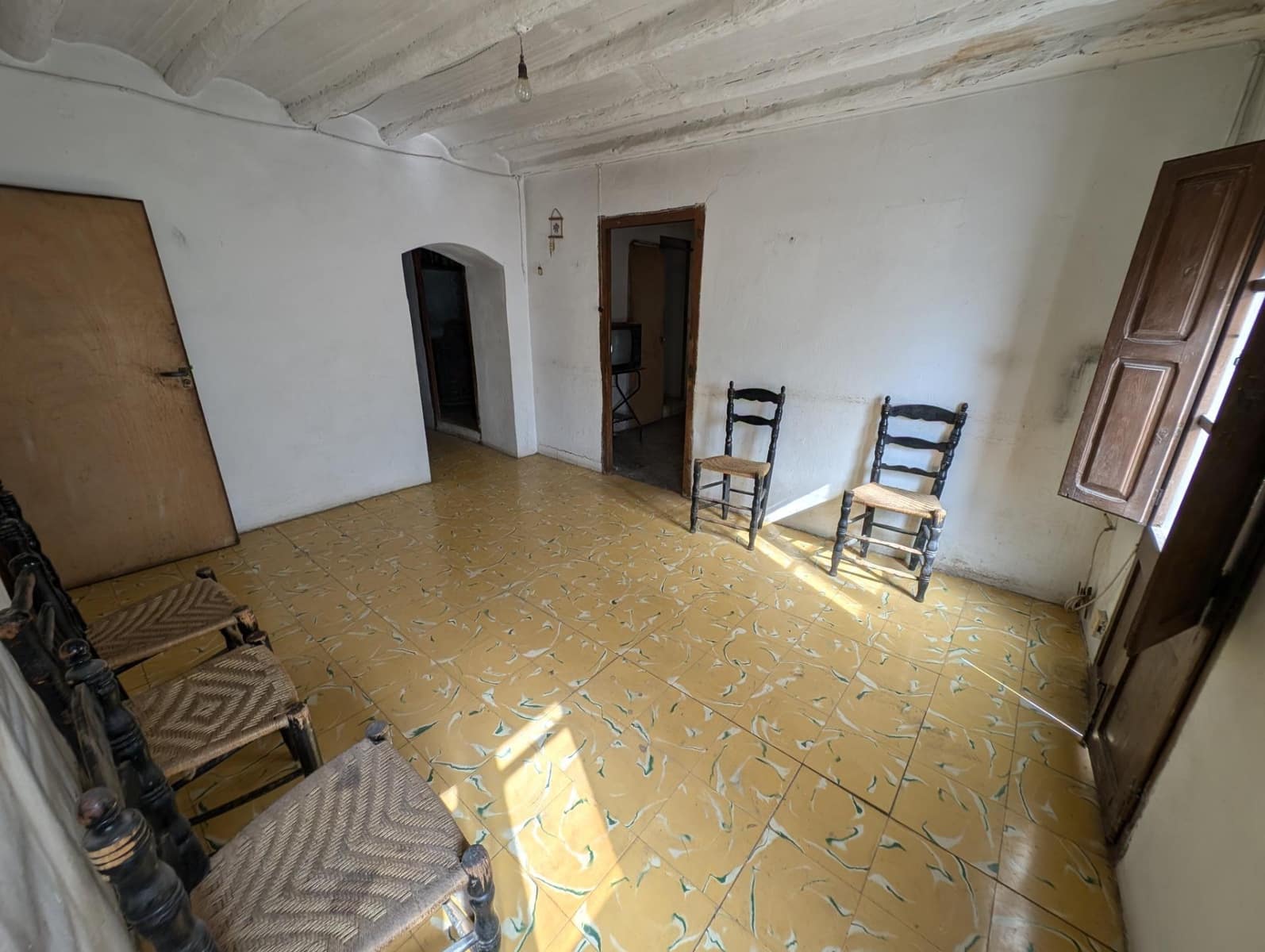 6 soveværelse Byhus til salg i Valderrobres - € 92.000 (Ref: 9150337)