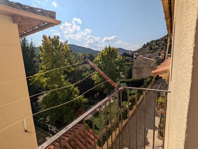 6 bedroom Townhouse for sale in Valderrobres - € 92,000 (Ref: 9150337)