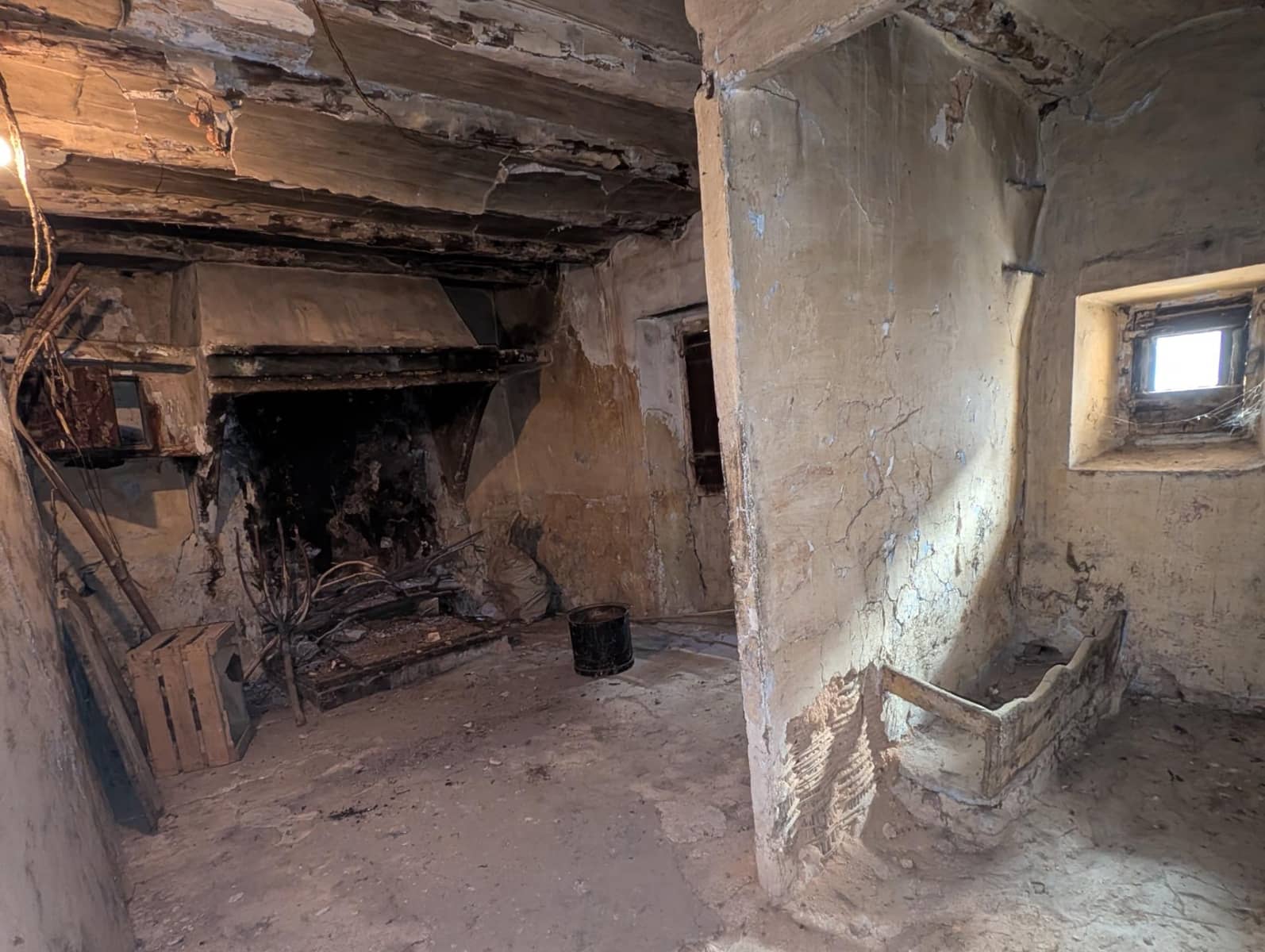 6 soveværelse Byhus til salg i Valderrobres - € 92.000 (Ref: 9150337)