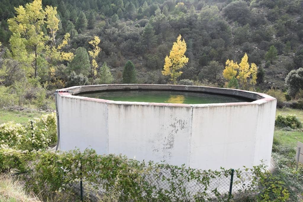 Finca/Country House for sale in Penarroya de Tastavins - € 150,000 (Ref: 9150340)