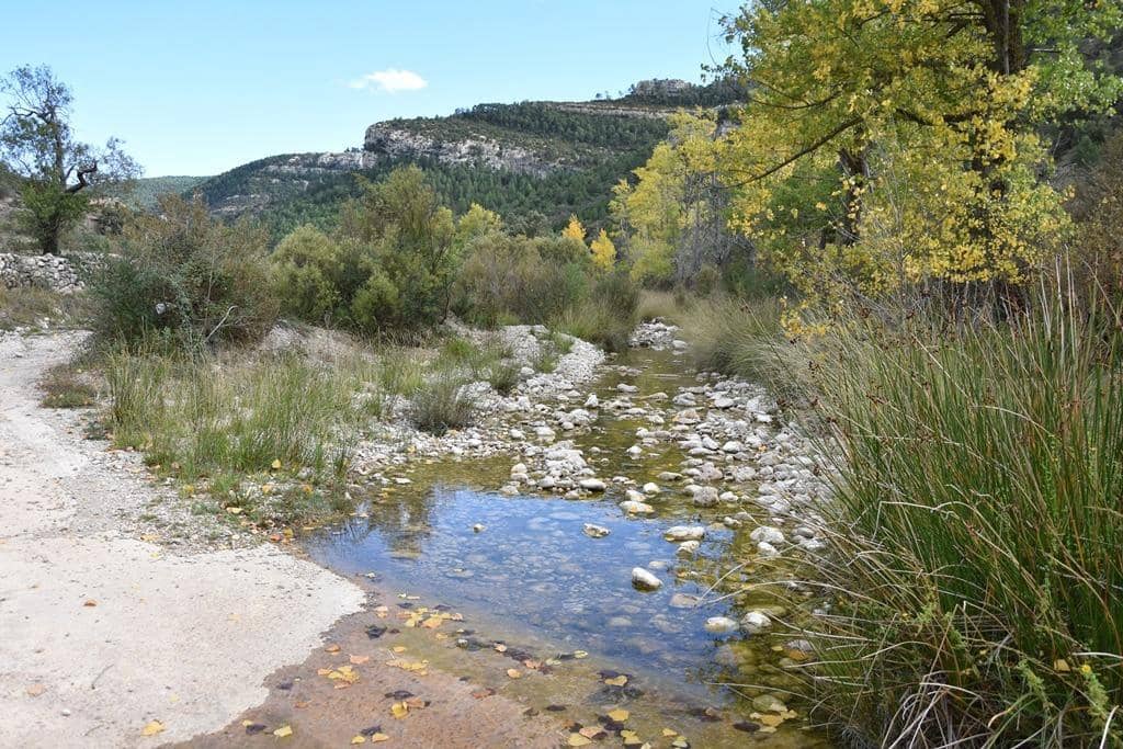 Finca/Country House for sale in Penarroya de Tastavins - € 150,000 (Ref: 9150340)