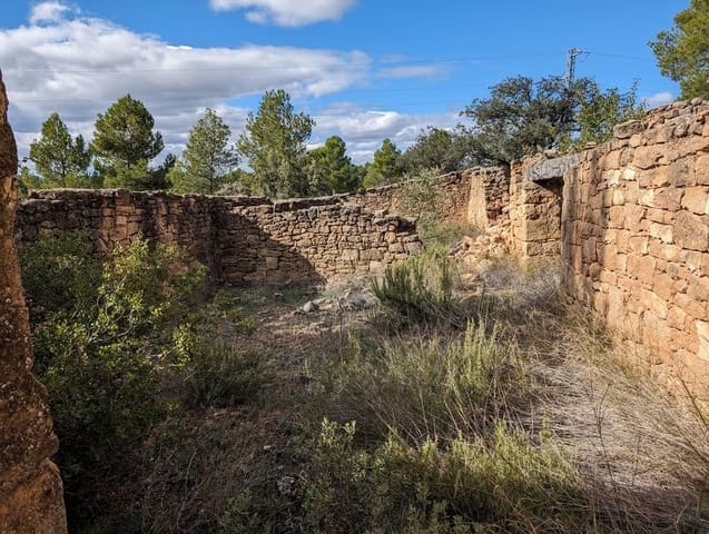 Finca/Landehus til salg i Cretas - € 115.000 (Ref: 9150342)