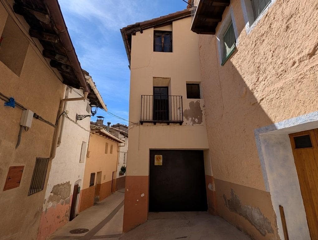 Ruin til salg i Penarroya de Tastavins - € 30.000 (Ref: 9150362)