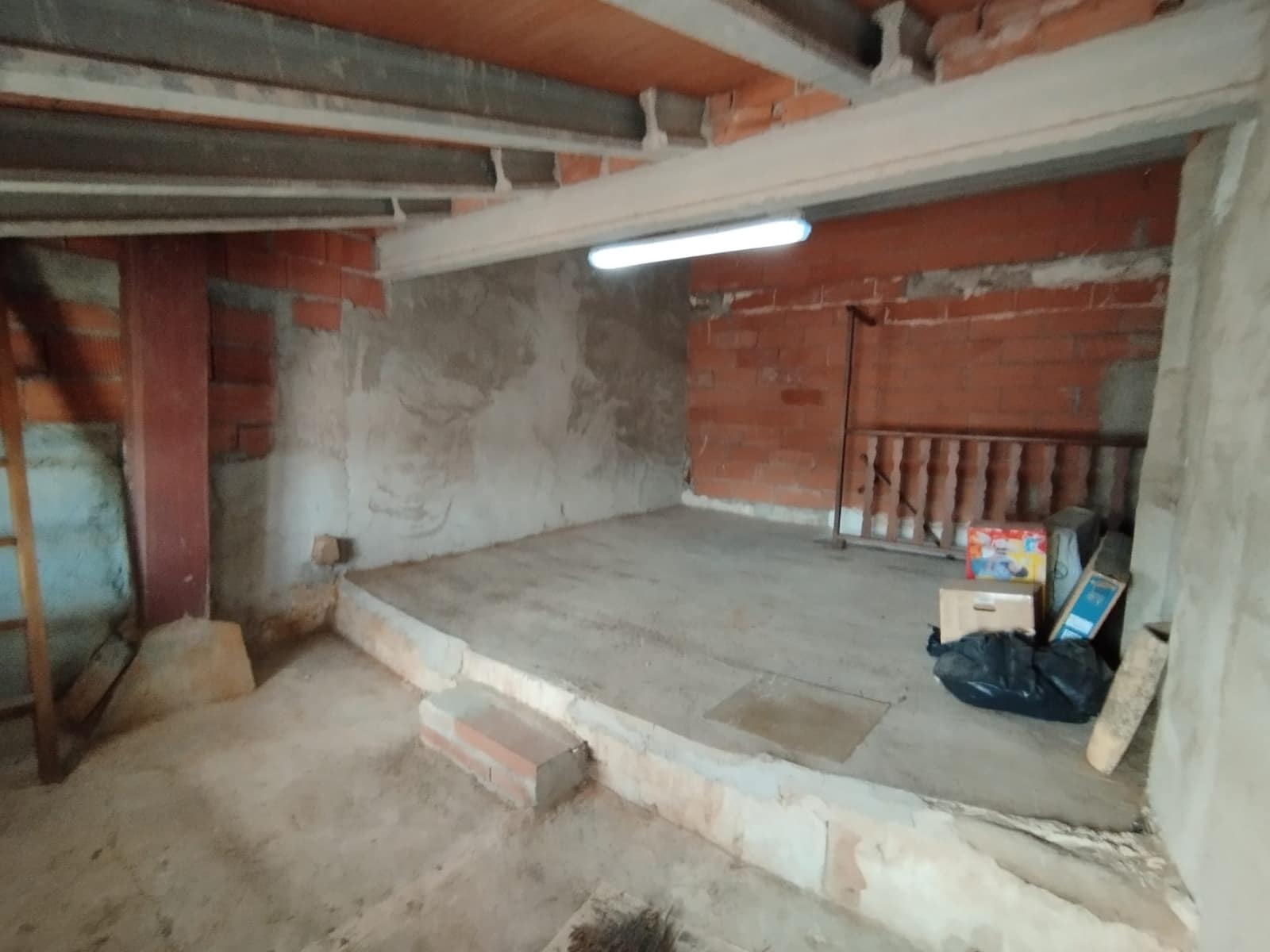 5 soveværelse Byhus til salg i La Fresneda - € 125.000 (Ref: 9150363)