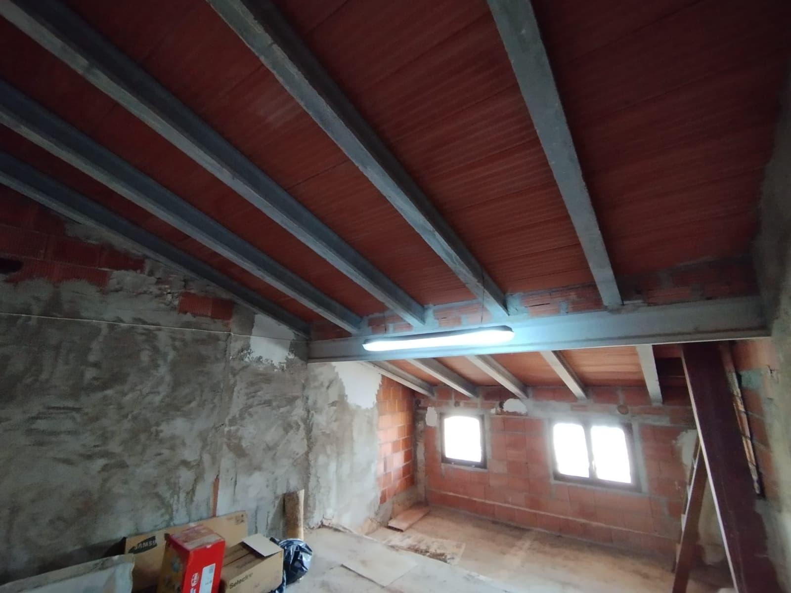 5 soveværelse Byhus til salg i La Fresneda - € 125.000 (Ref: 9150363)