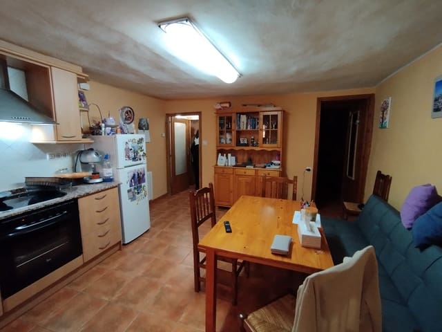 5 slaapkamer Huis te koop in La Fresneda - € 125.000 (Ref: 9150363)