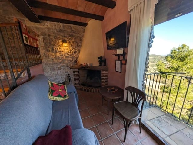 6 makuuhuone Omakotitalo myytävänä paikassa Horta de Sant Joan - 210 000 € (Ref: 9150369)