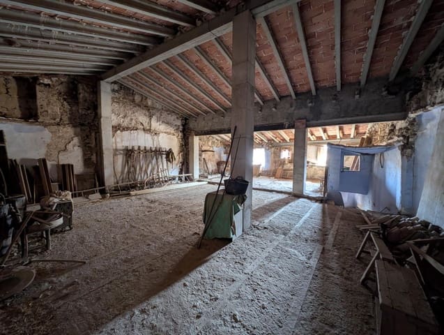 Ruin for sale in La Fresneda - € 85,000 (Ref: 9150371)