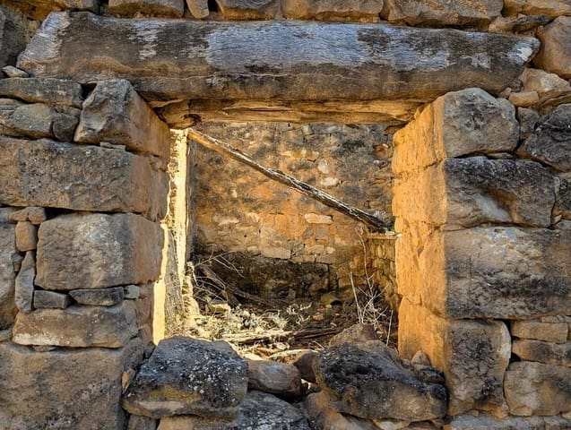 Finca/Casa Rural de 1 habitación en Cretas en venta - 30.000 € (Ref: 9150373)