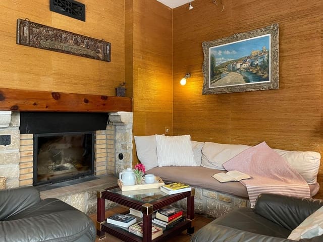 5 soveværelse Finca/Landehus til salg i Valderrobres med swimmingpool - € 795.000 (Ref: 9150374)