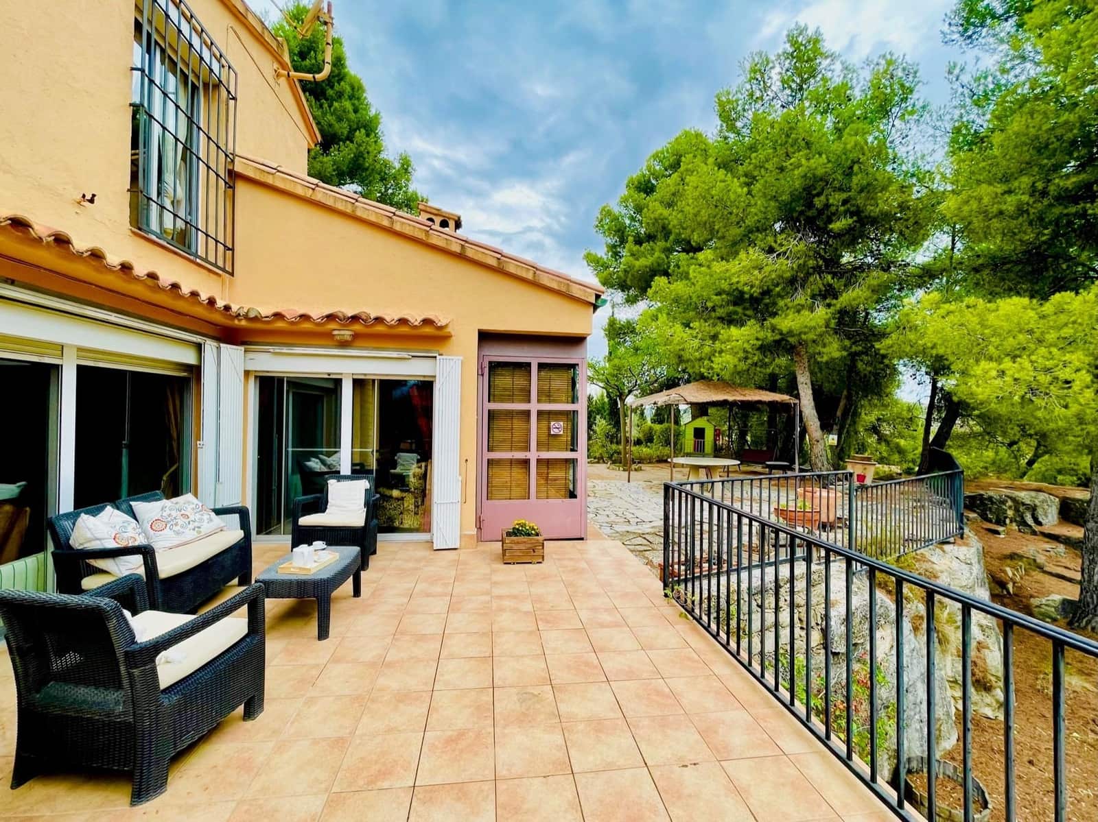 5 soveværelse Finca/Landehus til salg i Valderrobres med swimmingpool - € 795.000 (Ref: 9150374)