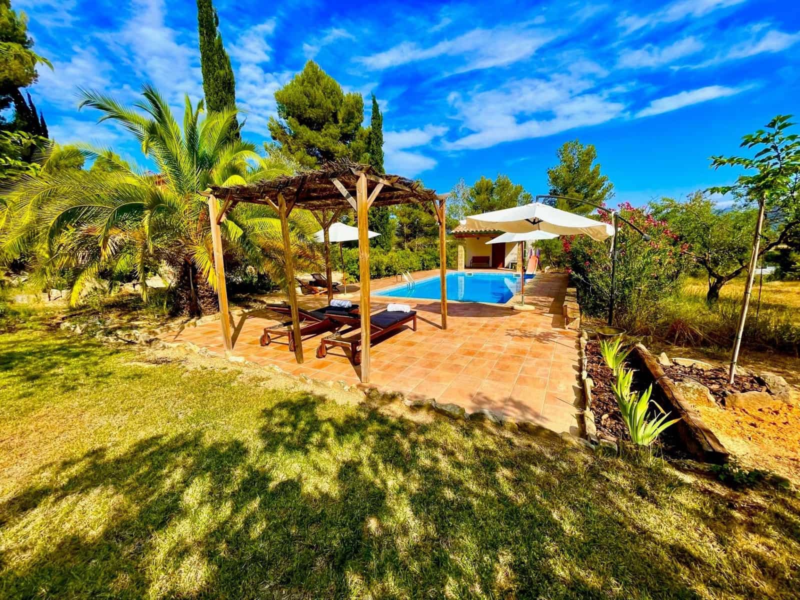 5 soveværelse Finca/Landehus til salg i Valderrobres med swimmingpool - € 795.000 (Ref: 9150374)