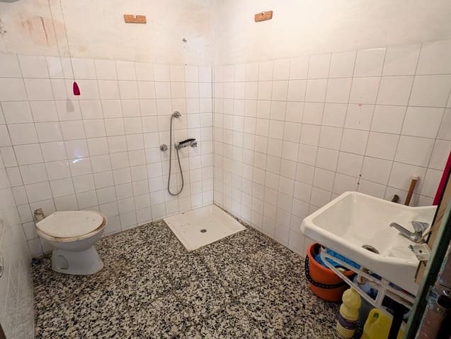 3 bedroom Apartment for sale in Peñarroya de Tastavins - € 32,000 (Ref: 9150375)