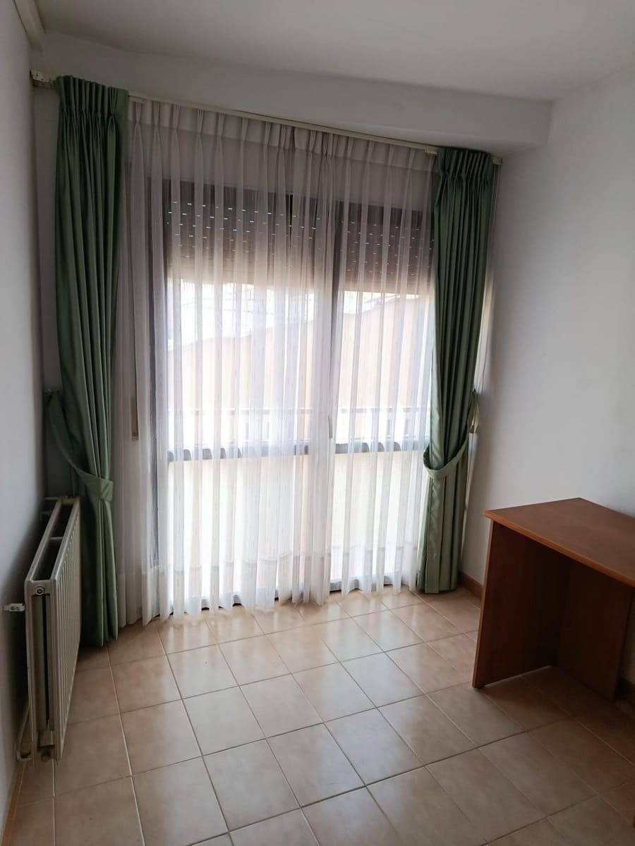 5 bedroom Townhouse for sale in Mazaleon - € 85,000 (Ref: 9150377)