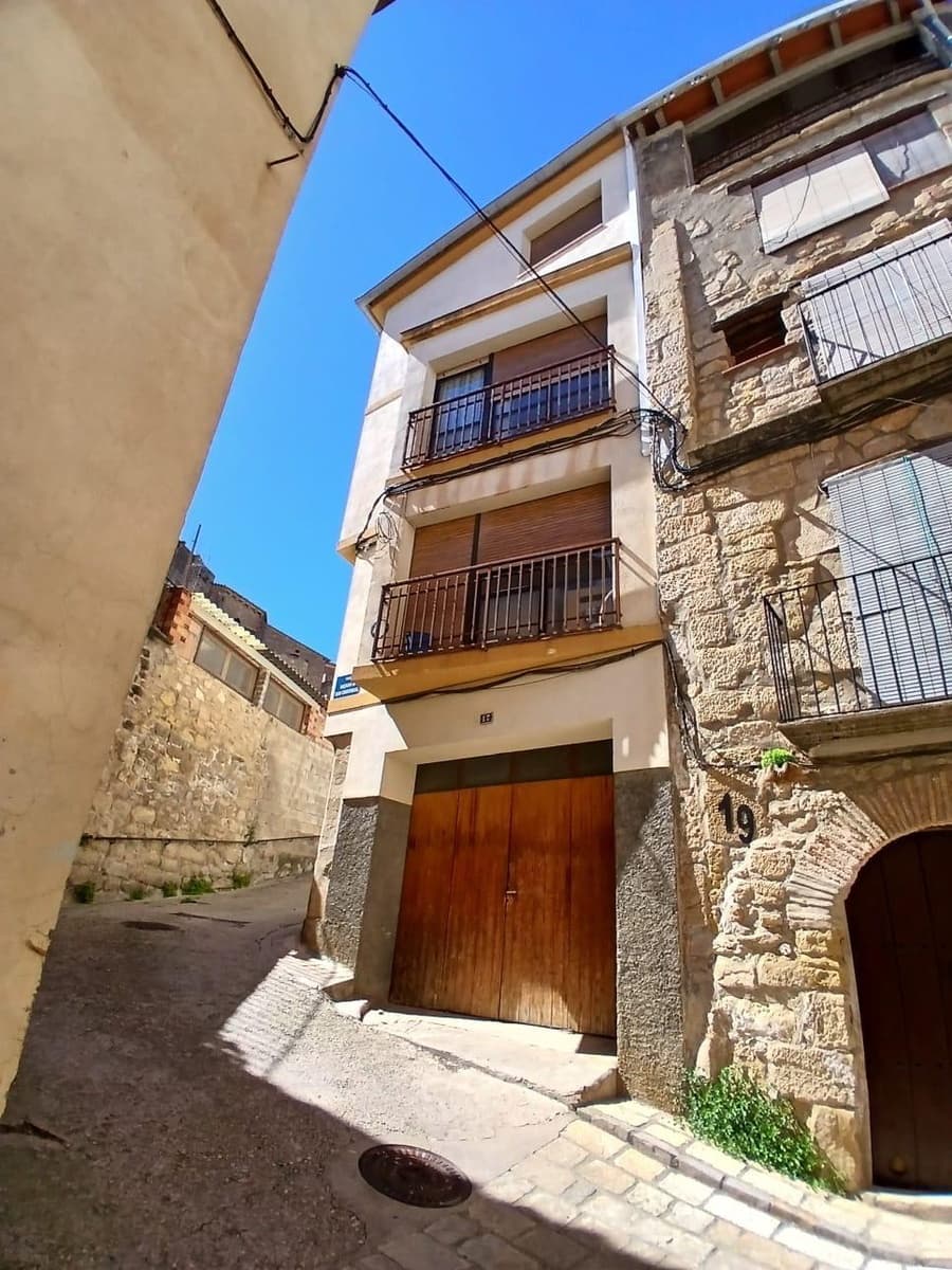 5 bedroom Townhouse for sale in Mazaleon - € 85,000 (Ref: 9150377)