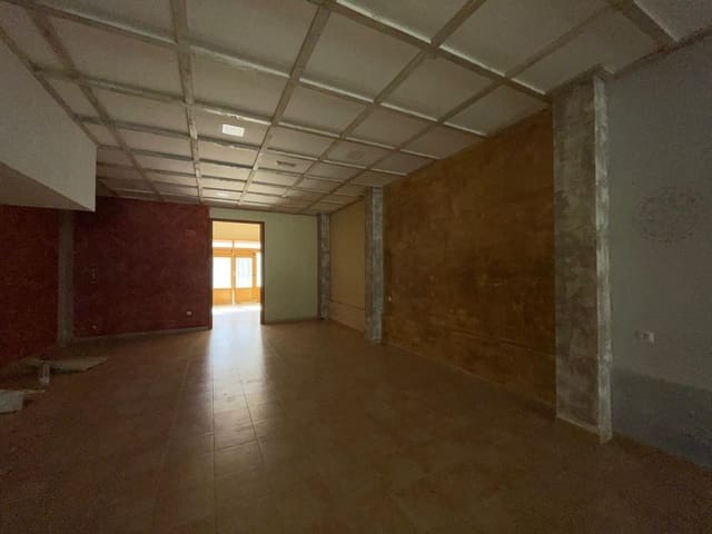Commercial for sale in Valderrobres - € 118,000 (Ref: 9150380)
