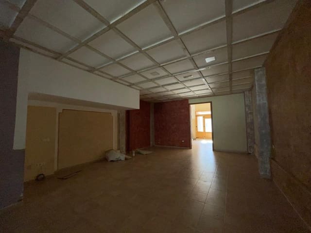 Commercial for sale in Valderrobres - € 118,000 (Ref: 9150380)