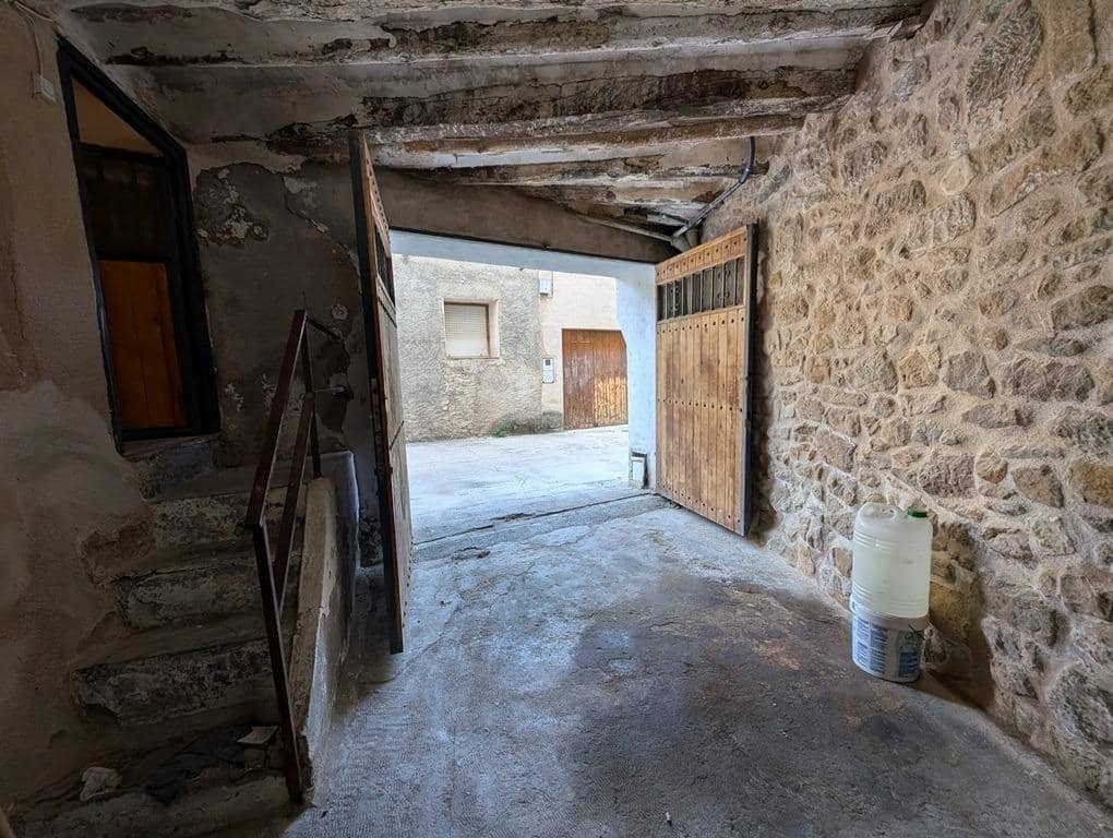 4 soveværelse Byhus til salg i La Fresneda - € 90.000 (Ref: 9150394)