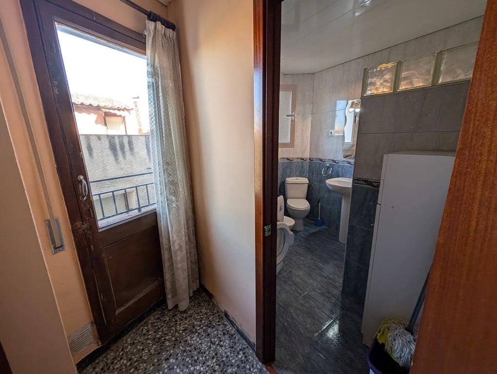 4 soveværelse Byhus til salg i La Fresneda - € 90.000 (Ref: 9150394)