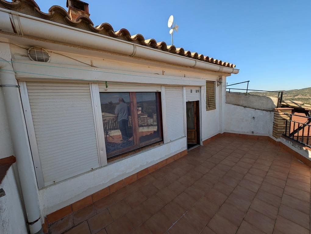 4 soveværelse Byhus til salg i La Fresneda - € 90.000 (Ref: 9150394)