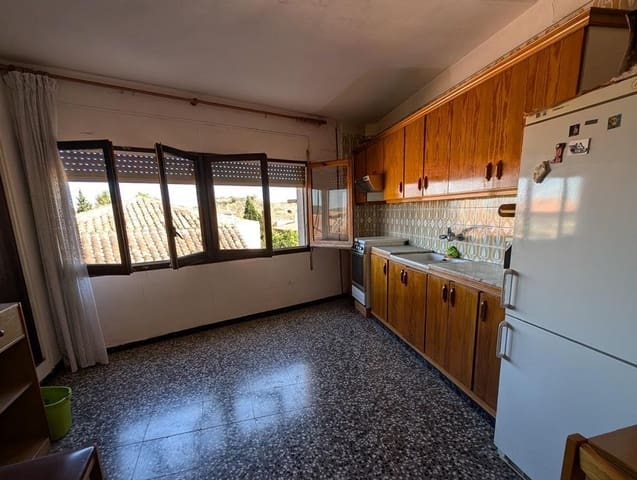 4 bedroom Townhouse for sale in La Fresneda - € 90,000 (Ref: 9150394)