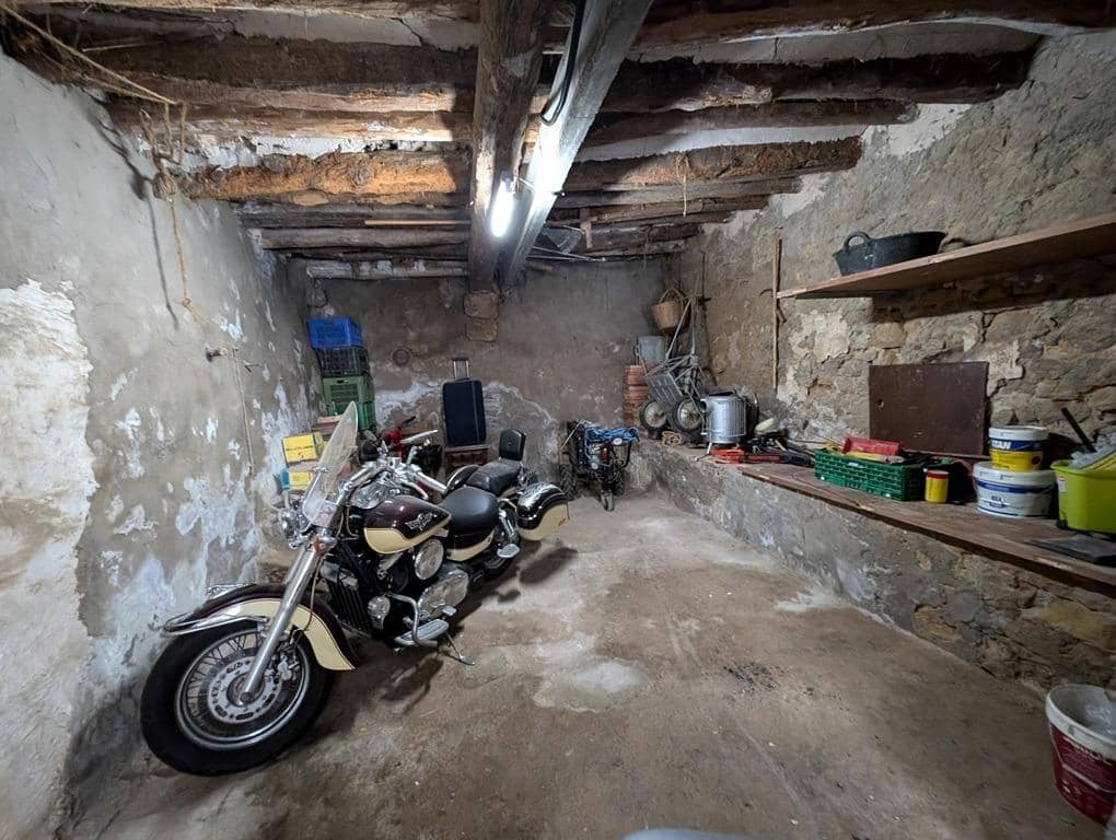 4 soveværelse Byhus til salg i La Fresneda - € 90.000 (Ref: 9150394)