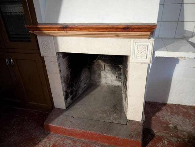 Ruin for sale in Torre del Compte - € 45,000 (Ref: 9150395)